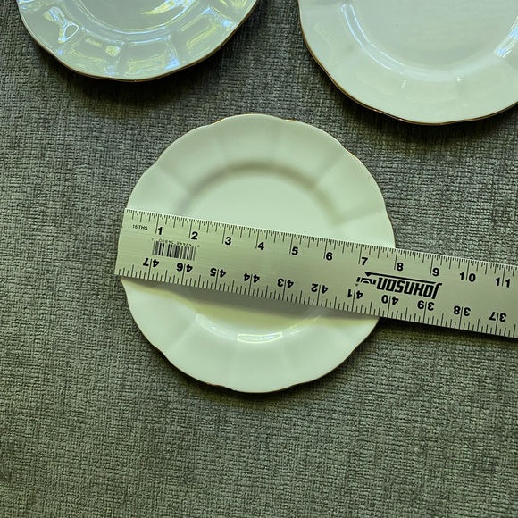 Set of 4 Royal Albert Bone China - Plate white with Gold rim - Picture 7 of 7